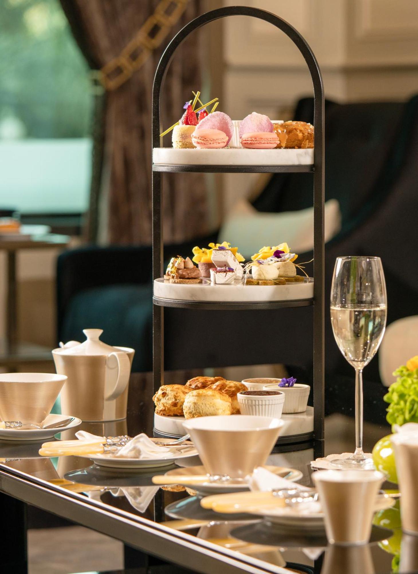Fairmont Ριάντ Εξωτερικό φωτογραφία Afternoon tea at the InterContinental Sydney